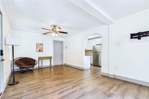 Villa ou maison à vendre à Pinellas Park, Floride: 2 chambres, 96.62 m2 № 2231398 - photo 3