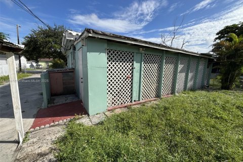 Casa en alquiler en Miami, Florida, 2 dormitorios, 67.45 m2 № 1949236 - foto 4