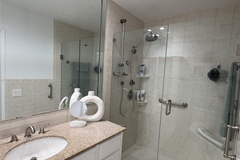 Copropriété à vendre à Pompano Beach, Floride: 1 chambre, 71.72 m2 № 2032471 - photo 14
