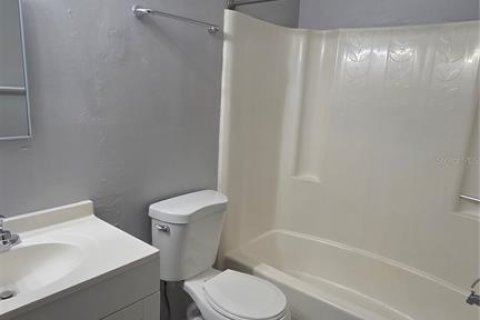Apartamento en alquiler en Winter Haven, Florida, 2 dormitorios, 80.27 m2 № 2091483 - foto 21