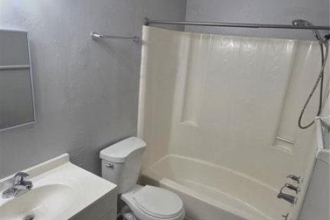 Apartamento en alquiler en Winter Haven, Florida, 2 dormitorios, 80.27 m2 № 2091483 - foto 20