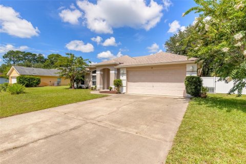 Villa ou maison à vendre à Palm Coast, Floride: 3 chambres, 178.37 m2 № 2272801 - photo 2