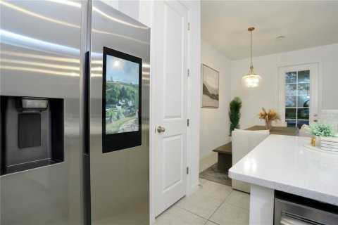 Townhouse in Davenport, Florida 3 bedrooms, 150.69 sq.m. № 2148525 - photo 18