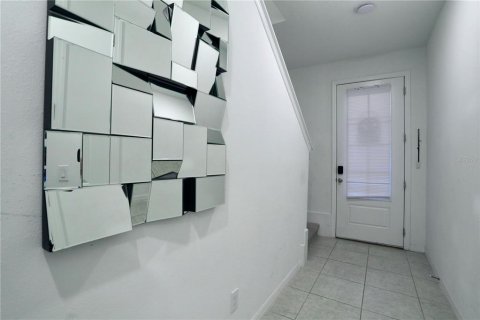 Townhouse in Davenport, Florida 3 bedrooms, 150.69 sq.m. № 2148525 - photo 7