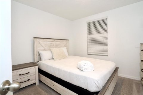 Townhouse in Davenport, Florida 3 bedrooms, 150.69 sq.m. № 2148525 - photo 24