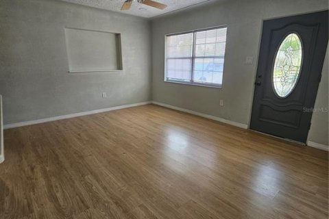 House in Pinellas Park, Florida 3 bedrooms, 93.65 sq.m. № 1813452 - photo 4