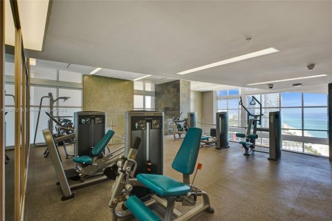 Condominio en venta en Sunny Isles Beach, Florida, 1 dormitorio, 81.85 m2 № 2012729 - foto 26