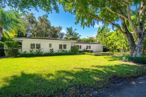 Casa en venta en Coral Gables, Florida, 4 dormitorios, 249.07 m2 № 1943756 - foto 2