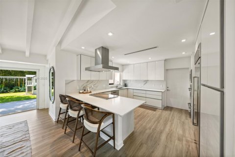 Casa en venta en Coral Gables, Florida, 4 dormitorios, 249.07 m2 № 1943756 - foto 20
