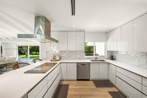 Casa en venta en Coral Gables, Florida, 4 dormitorios, 249.07 m2 № 1943756 - foto 22