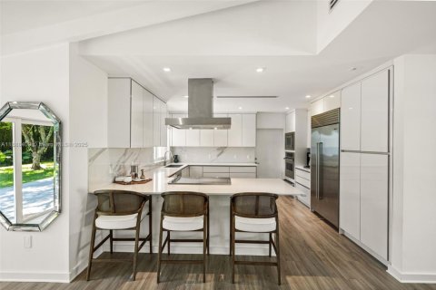 Casa en venta en Coral Gables, Florida, 4 dormitorios, 249.07 m2 № 1943756 - foto 21