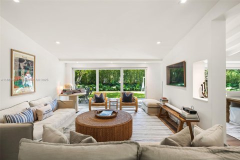 Casa en venta en Coral Gables, Florida, 4 dormitorios, 249.07 m2 № 1943756 - foto 9
