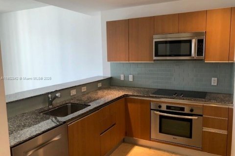 Condominio en alquiler en Miami, Florida, 55.83 m2 № 1954343 - foto 3