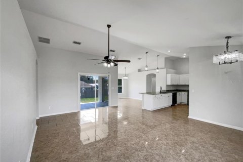 House in Ocala, Florida 3 bedrooms, 141.77 sq.m. № 1853937 - photo 7
