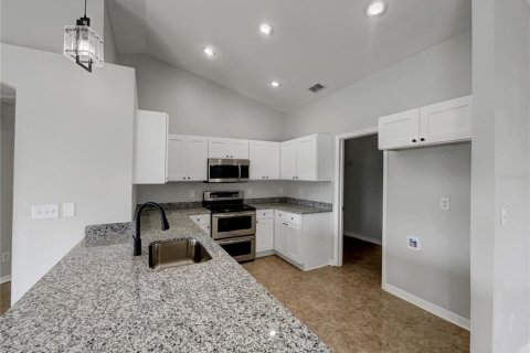 House in Ocala, Florida 3 bedrooms, 141.77 sq.m. № 1853937 - photo 8