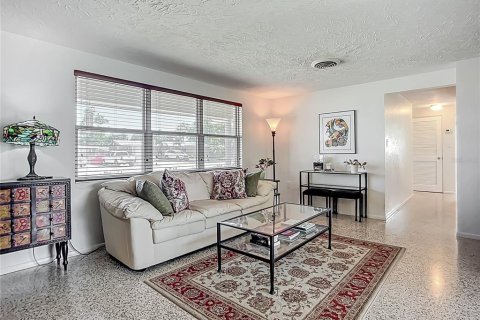 Casa en venta en Sarasota, Florida, 2 dormitorios, 129.41 m2 № 1718839 - foto 12