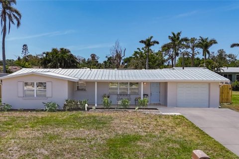 Casa en venta en Sarasota, Florida, 2 dormitorios, 129.41 m2 № 1718839 - foto 1