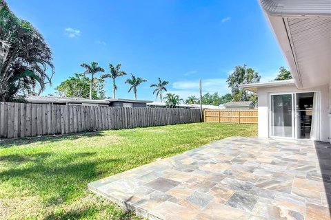 Casa en venta en Sarasota, Florida, 2 dormitorios, 129.41 m2 № 1718839 - foto 28