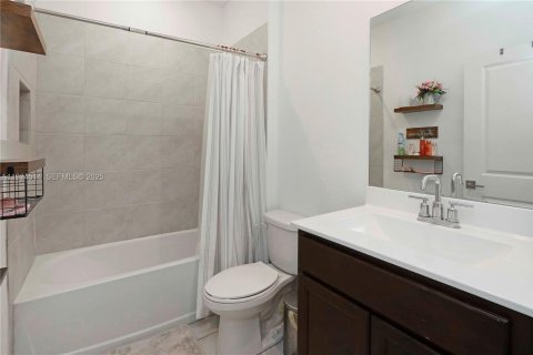 Adosado en venta en Homestead, Florida, 4 dormitorios, 127.65 m2 № 2054892 - foto 13