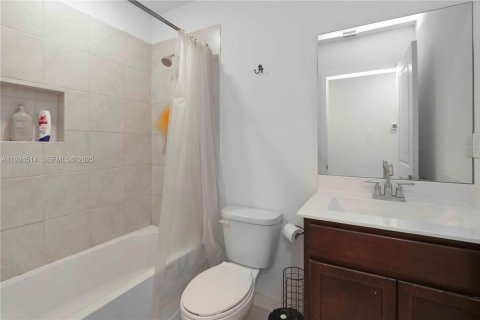 Adosado en venta en Homestead, Florida, 4 dormitorios, 127.65 m2 № 2054892 - foto 16