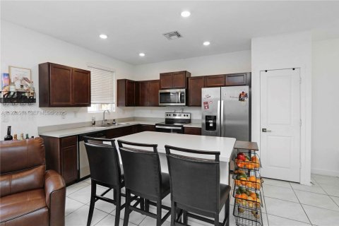 Adosado en venta en Homestead, Florida, 4 dormitorios, 127.65 m2 № 2054892 - foto 5