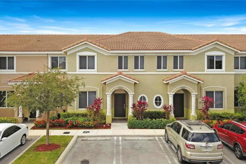 Adosado en venta en Homestead, Florida, 4 dormitorios, 127.65 m2 № 2054892 - foto 2