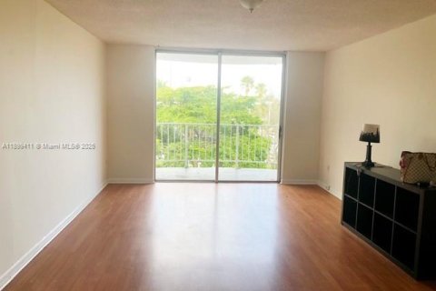 Copropriété à louer à Miami, Floride: 2 chambres, 109.16 m2 № 1950770 - photo 9