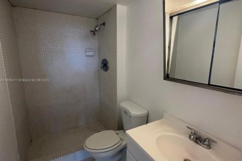 Copropriété à louer à Miami, Floride: 2 chambres, 109.16 m2 № 1950770 - photo 25