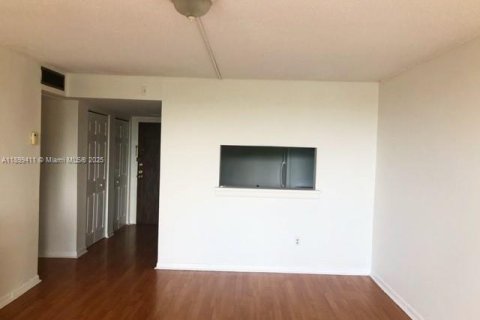 Copropriété à louer à Miami, Floride: 2 chambres, 109.16 m2 № 1950770 - photo 8