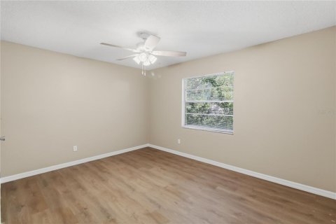 Villa ou maison à vendre à Winter Springs, Floride: 4 chambres, 121.89 m2 № 2408079 - photo 13