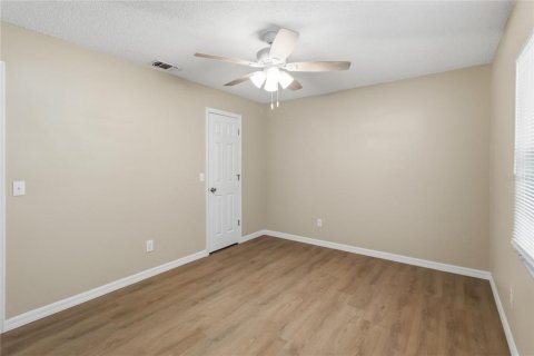 Villa ou maison à vendre à Winter Springs, Floride: 4 chambres, 121.89 m2 № 2408079 - photo 14