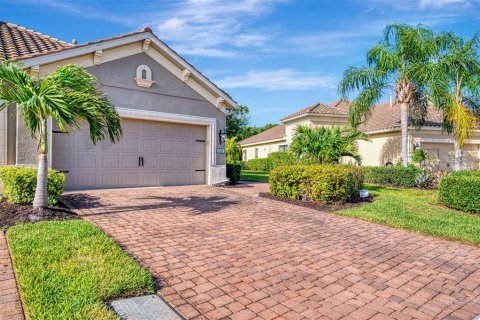 Villa ou maison à vendre à Englewood, Floride: 2 chambres, 142.33 m2 № 2237223 - photo 4