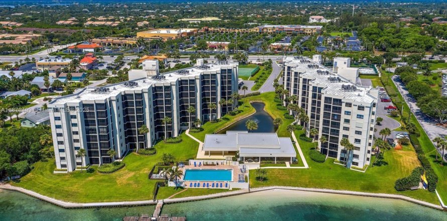 Condominio en Tequesta, Florida, 3 dormitorios № 1896327