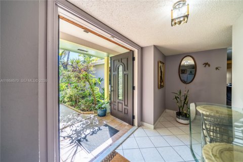 Villa ou maison à vendre à Miramar, Floride: 4 chambres, 241.36 m2 № 2023734 - photo 5