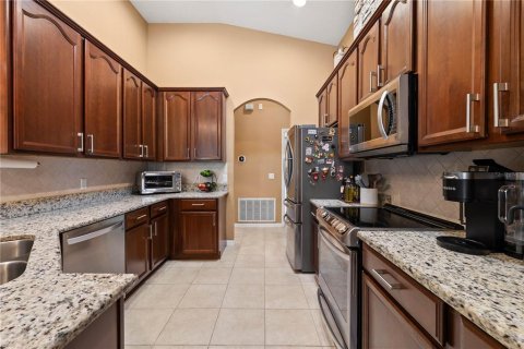 House in Tampa, Florida 5 bedrooms, 235.79 sq.m. № 2098263 - photo 19