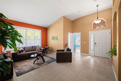 House in Tampa, Florida 5 bedrooms, 235.79 sq.m. № 2098263 - photo 6
