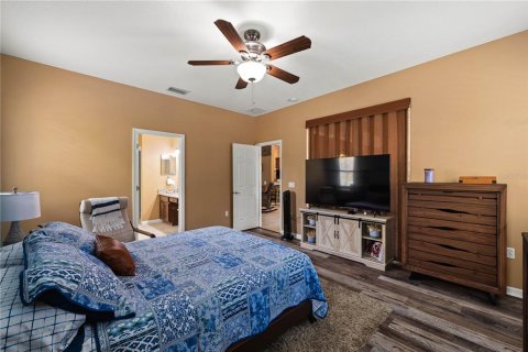 House in Tampa, Florida 5 bedrooms, 235.79 sq.m. № 2098263 - photo 25