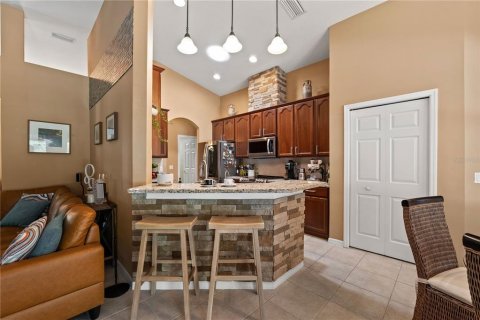 House in Tampa, Florida 5 bedrooms, 235.79 sq.m. № 2098263 - photo 17