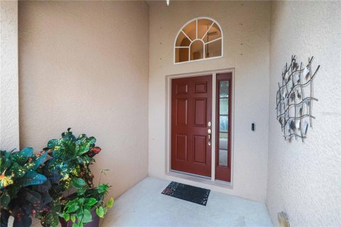 House in Tampa, Florida 5 bedrooms, 235.79 sq.m. № 2098263 - photo 4