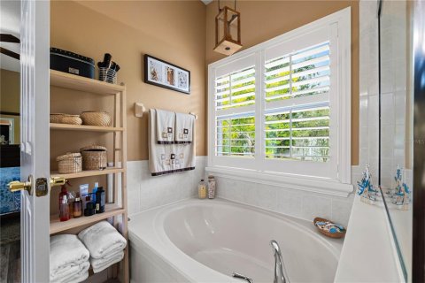 House in Tampa, Florida 5 bedrooms, 235.79 sq.m. № 2098263 - photo 27