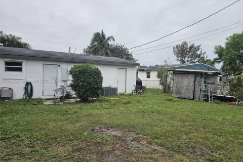 Купить виллу или дом в Палм-Бич, Флорида 3 спальни, 90.86м2, № 2051680 - фото 3