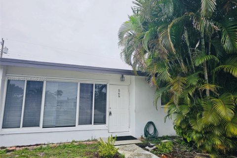 Villa ou maison à Palm Beach, Floride 3 chambres, 90.86 m2 № 2051680