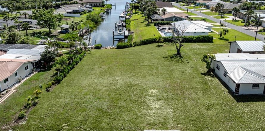Terreno en Osprey, Florida № 2149312