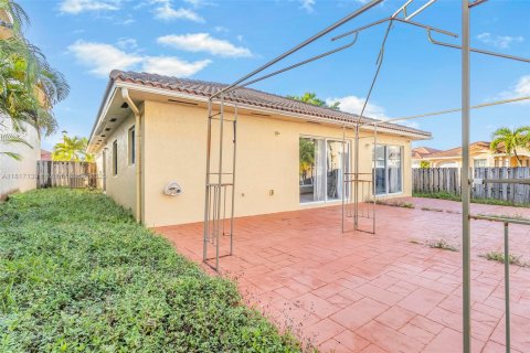 Casa en alquiler en Cutler Bay, Florida, 4 dormitorios, 154.96 m2 № 1942913 - foto 17
