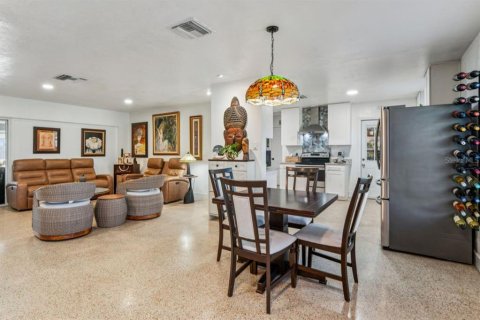 Villa ou maison à vendre à Spring Hill, Floride: 3 chambres, 198.53 m2 № 2432632 - photo 14