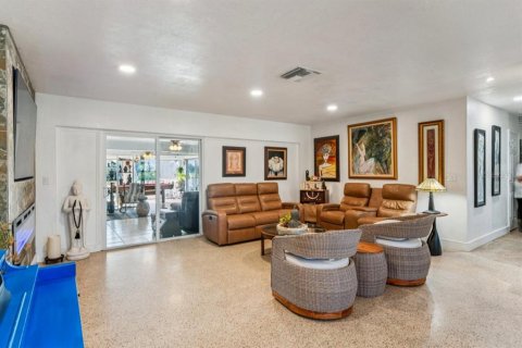 Villa ou maison à vendre à Spring Hill, Floride: 3 chambres, 198.53 m2 № 2432632 - photo 13