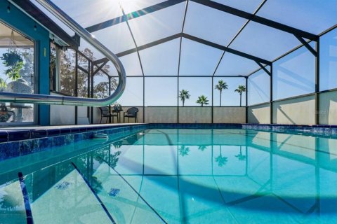 Villa ou maison à vendre à Spring Hill, Floride: 3 chambres, 198.53 m2 № 2432632 - photo 2