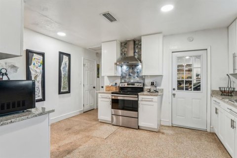 Villa ou maison à vendre à Spring Hill, Floride: 3 chambres, 198.53 m2 № 2432632 - photo 23