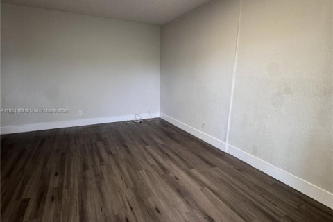 Appartement à Hollywood, Floride 1 chambre, 51.56 m2 № 2016144