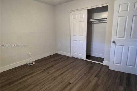 Appartement à louer à Hollywood, Floride: 1 chambre, 51.56 m2 № 2016144 - photo 4